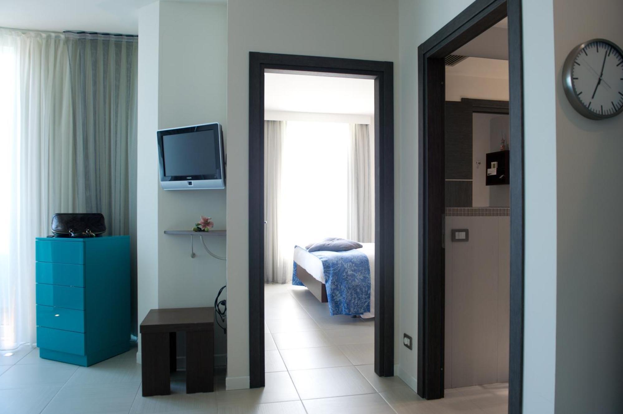Blu Suite Resort Bellaria-Igea Marina Esterno foto